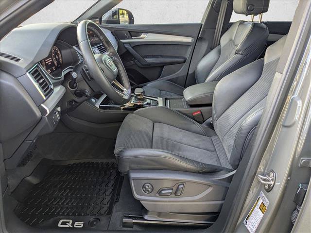 Used 2023 Audi Q5 e Prestige AWD/4WD image 15