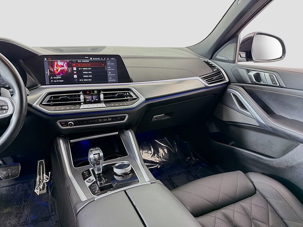 Used 2023 BMW X6 xDrive40i w/ Executive Package image 28