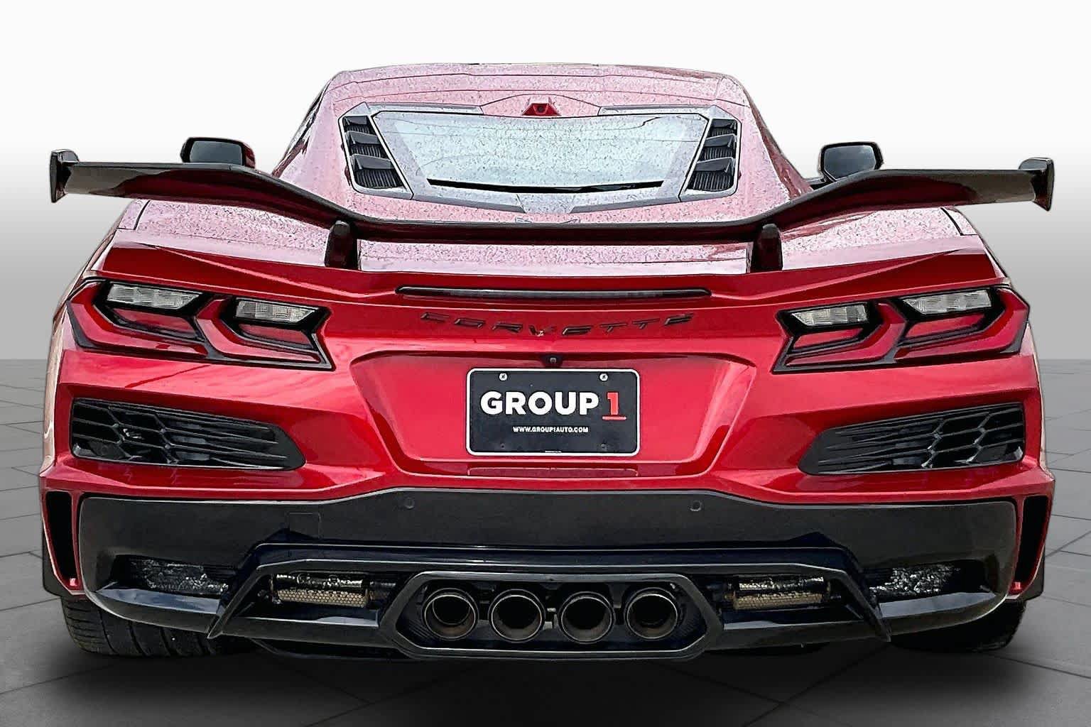 Used 2025 Chevrolet Corvette Z06 RWD image 5