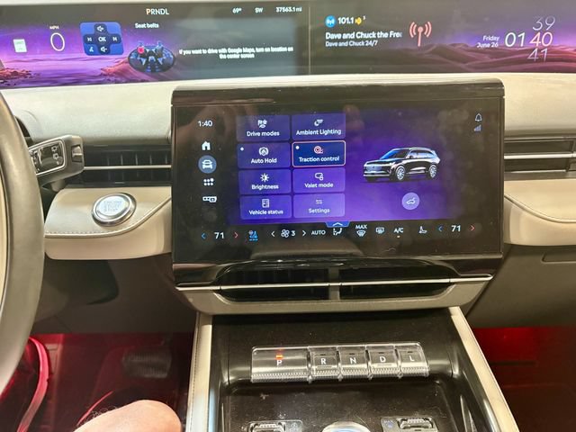 Certified 2024 Lincoln Nautilus Premier AWD/4WD image 4