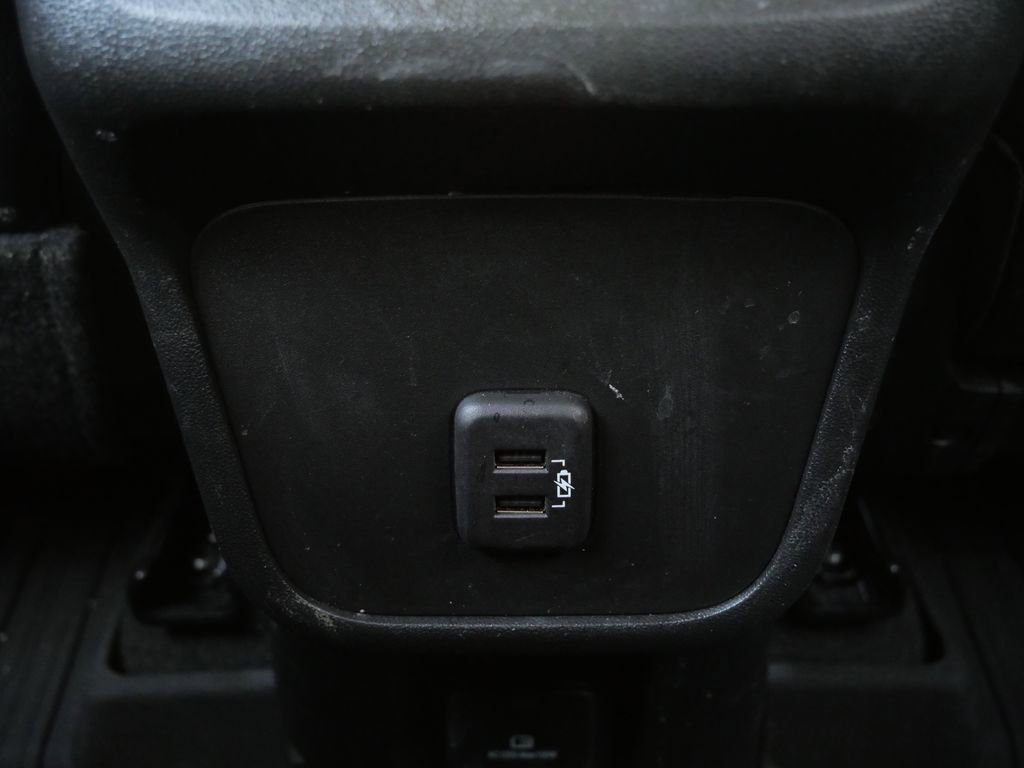 Used 2023 GMC Terrain AT4 w/ LPO, Floor Liner Package AWD/4WD image 28