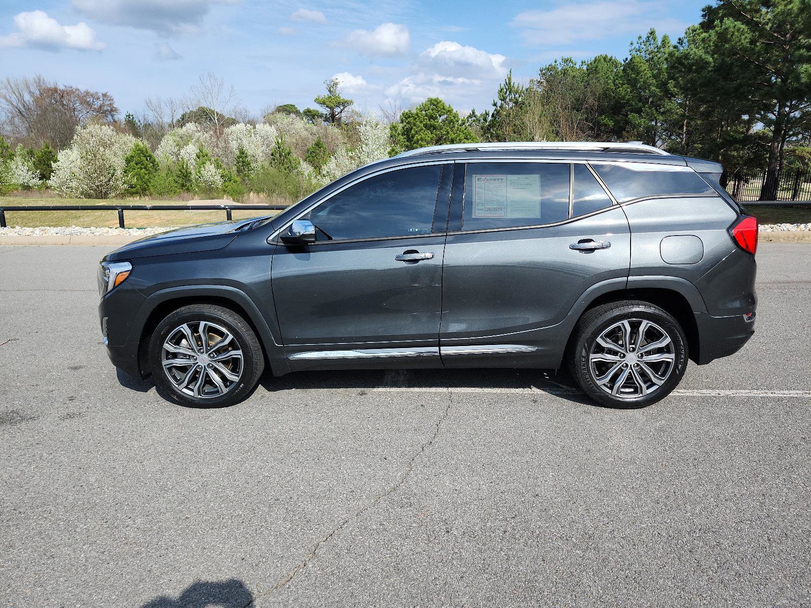 Used 2019 GMC Terrain Denali w/ Advanced Safety Package image 2