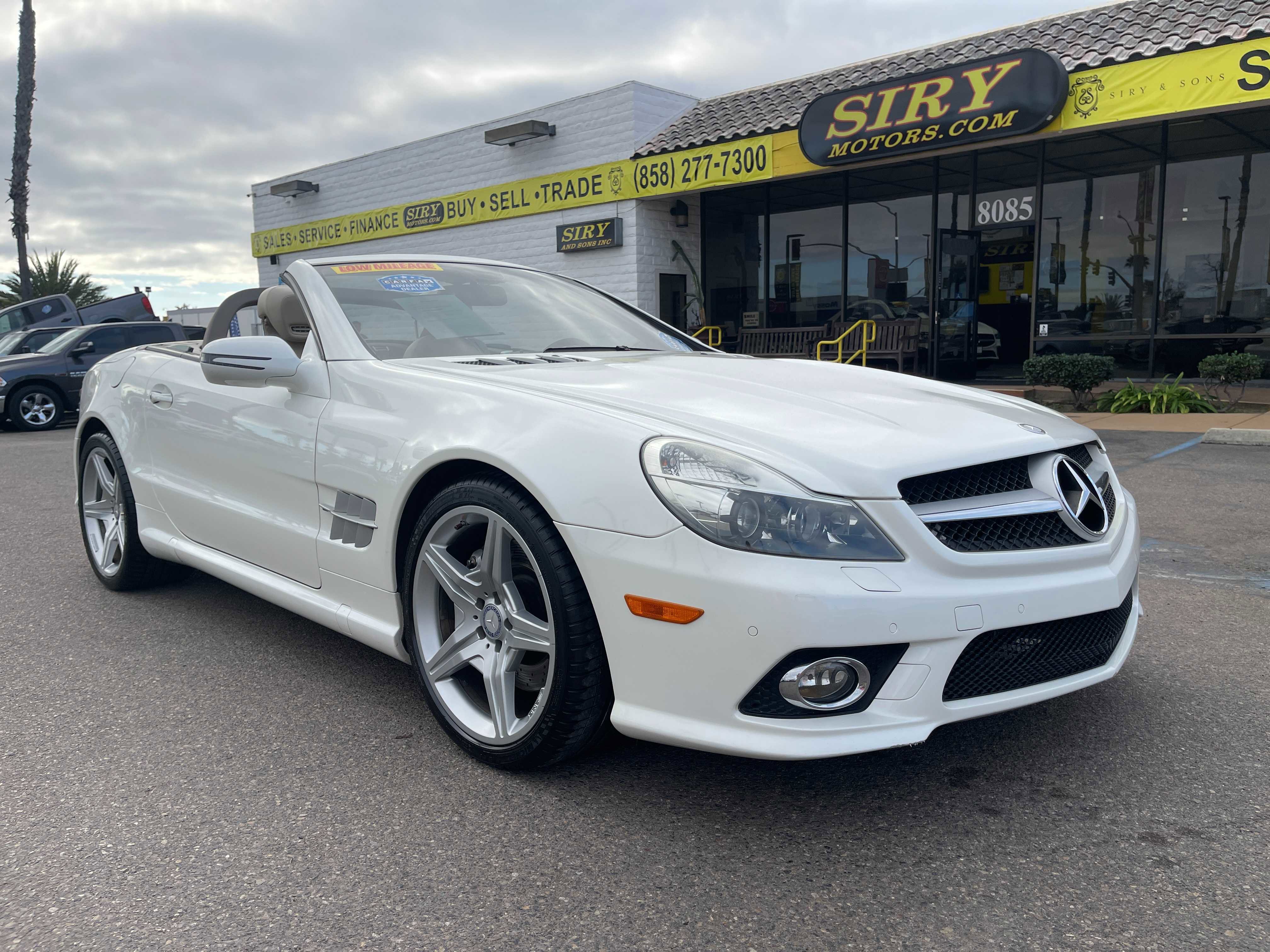 Used 2011 Mercedes-Benz SL 550 image 9