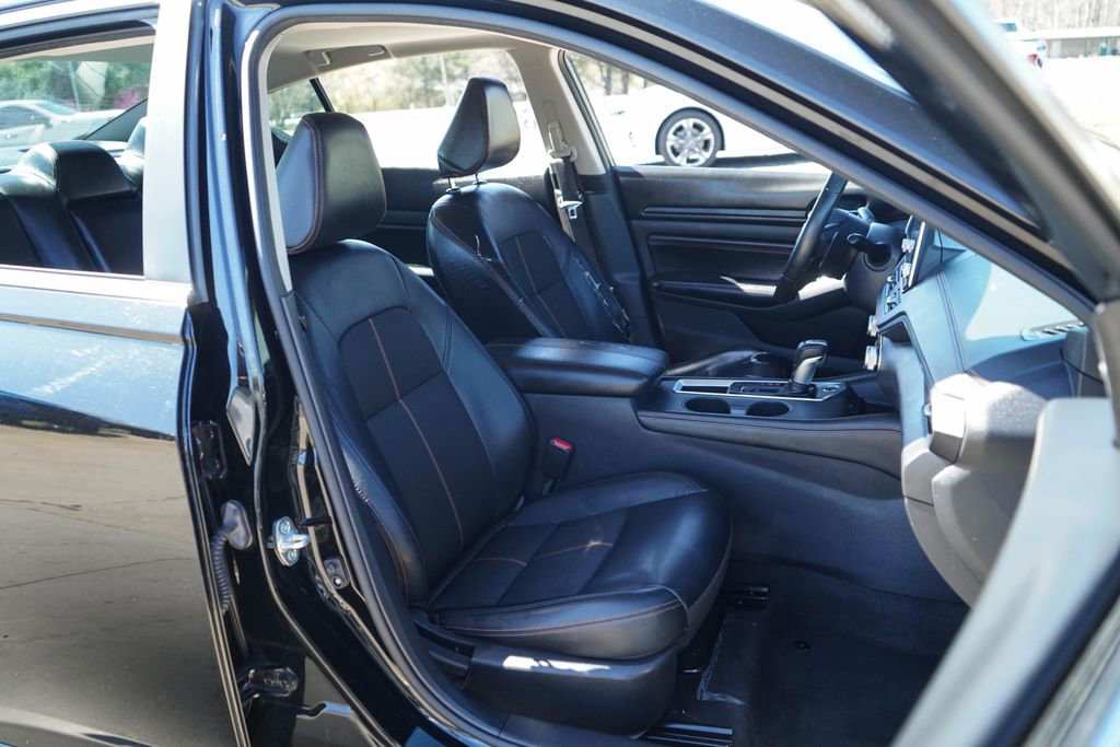 Used 2022 Nissan Altima 2.5 SR w/ Midnight Edition Package image 34