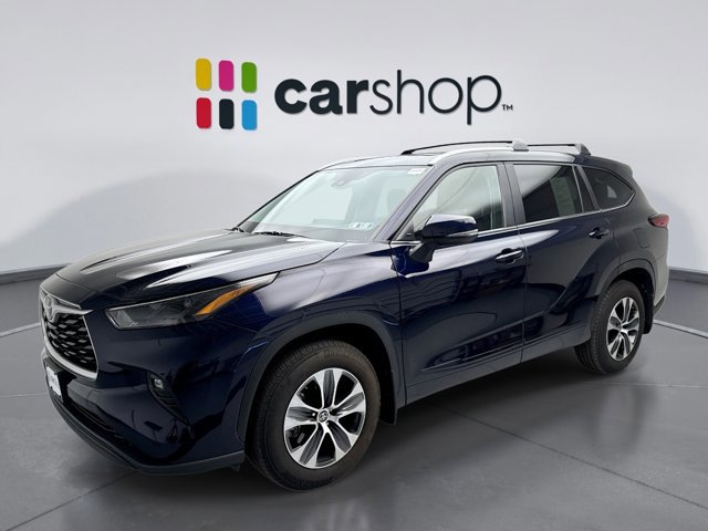 Used 2023 Toyota Highlander XLE