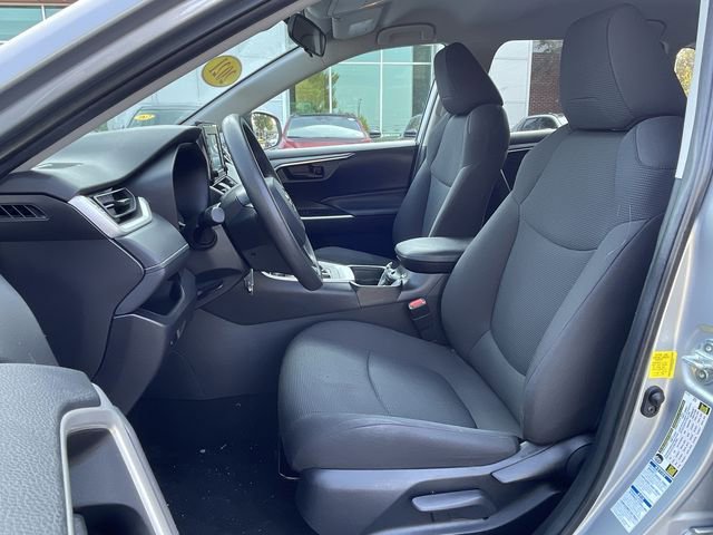 Certified 2021 Toyota RAV4 LE AWD/4WD image 14