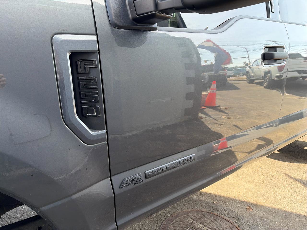 Used 2018 Ford F250 XLT w/ Snow Plow Prep Package image 14