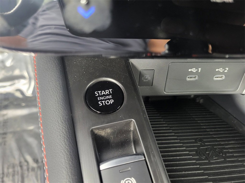 New 2025 Nissan Kicks SR w/ SR Premium Package image 24