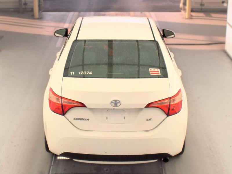 Used 2018 Toyota Corolla LE FWD image 4