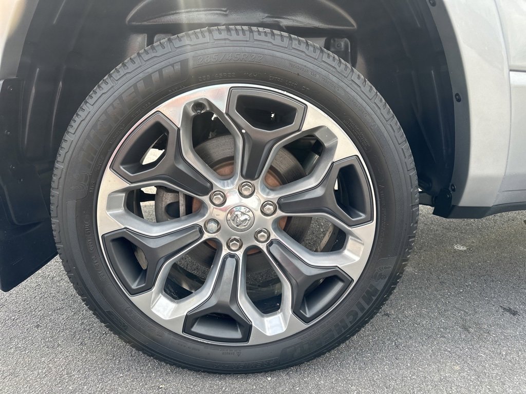 Used 2019 RAM 1500 Limited image 18