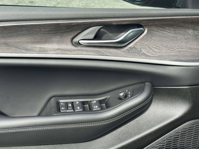 New 2026 Jeep Grand Cherokee Altitude AWD/4WD image 21