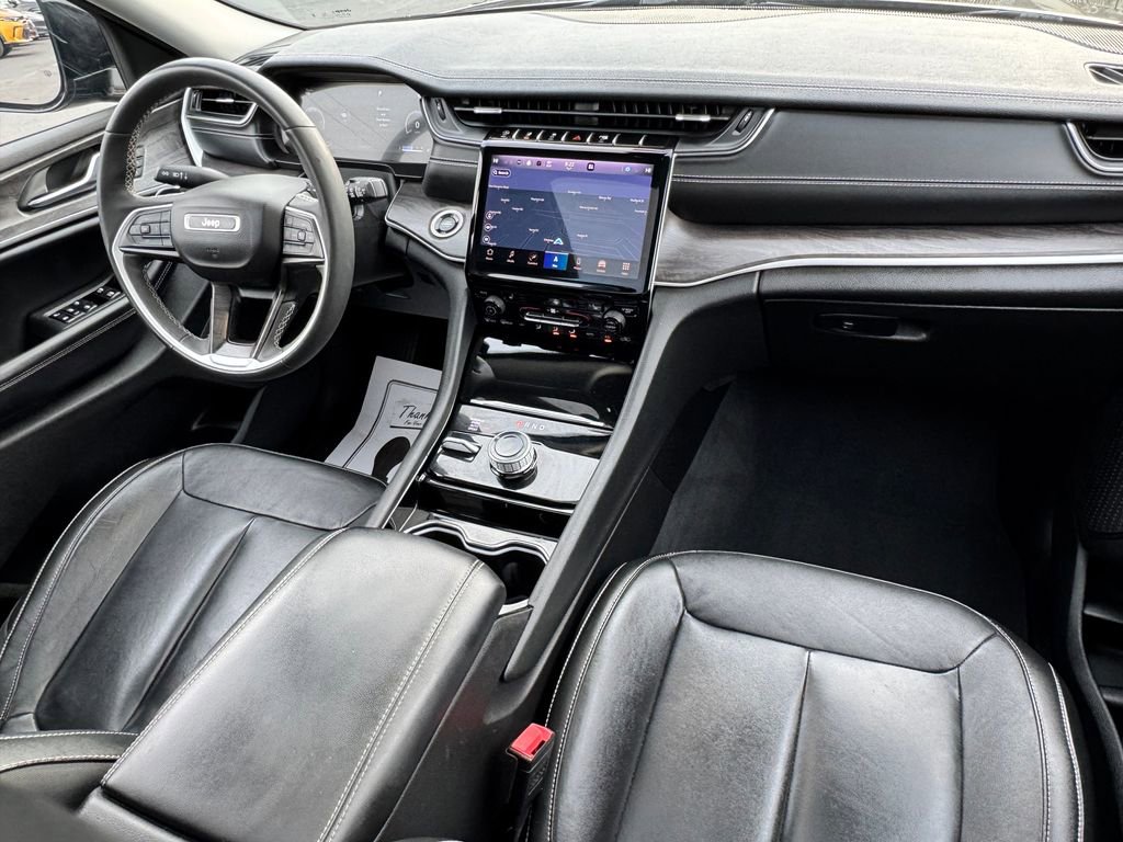 Used 2023 Jeep Grand Cherokee L Limited image 12