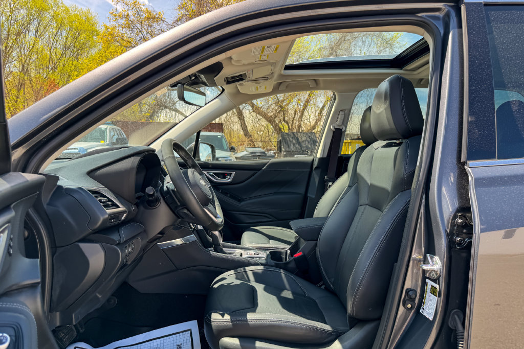 Used 2023 Subaru Forester Touring AWD/4WD image 22