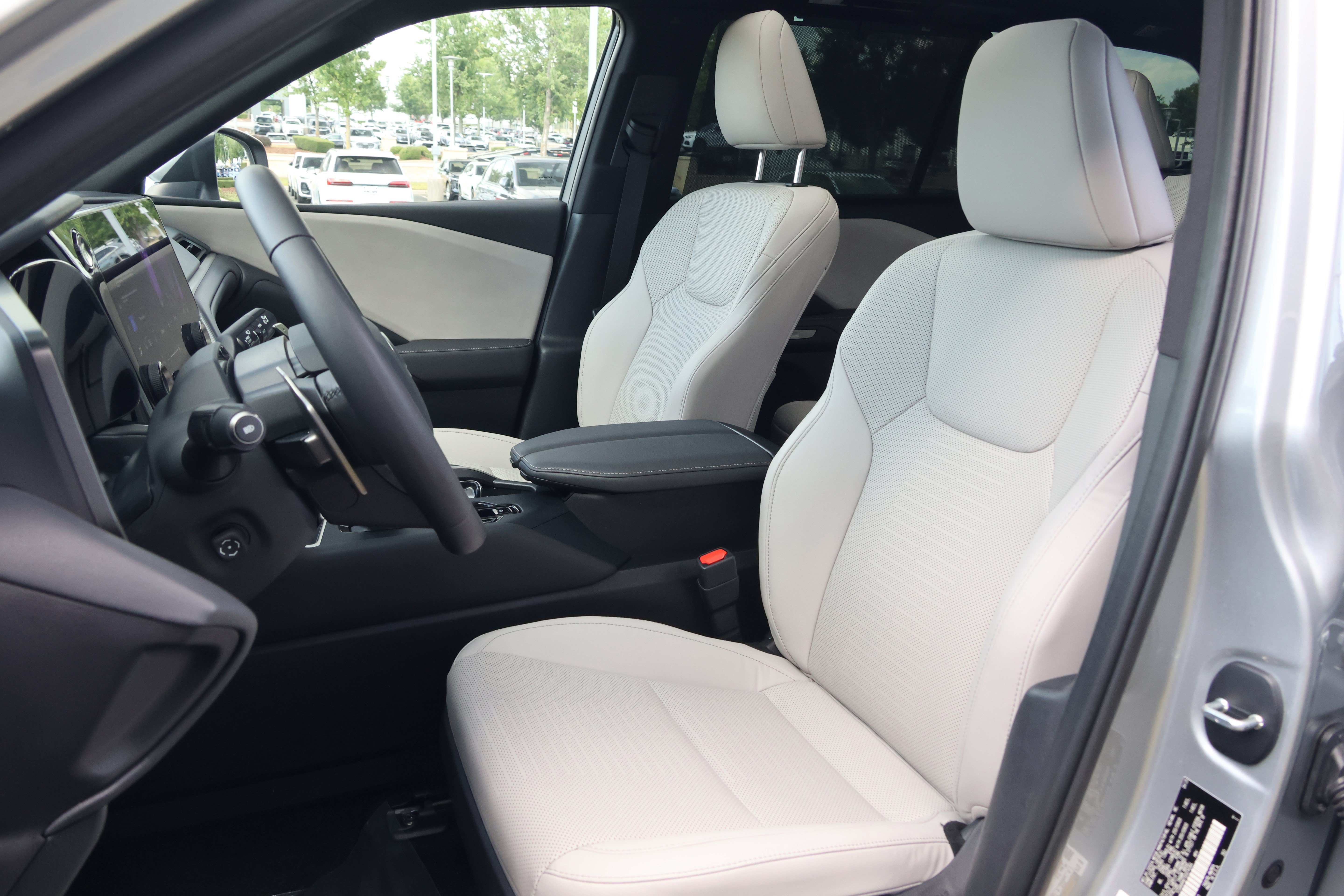 Certified 2025 Lexus TX 350 FWD w/ Technology Package image 35