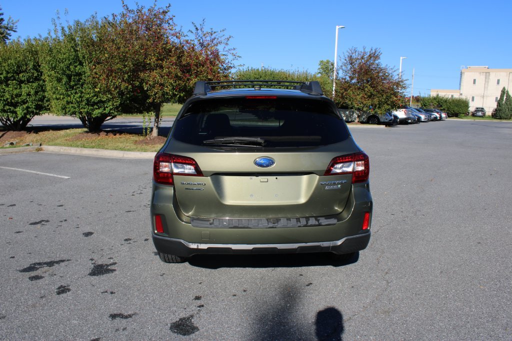 Used 2015 Subaru Outback 2.5i Limited AWD/4WD image 8