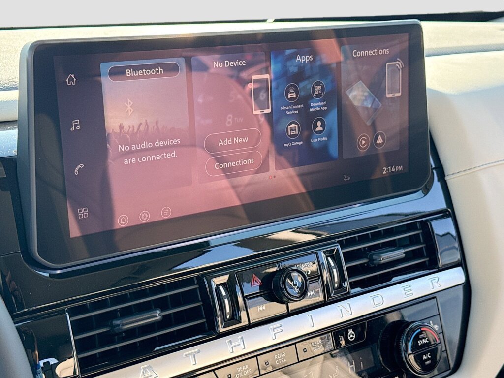 New 2026 Nissan Pathfinder SL AWD/4WD image 10