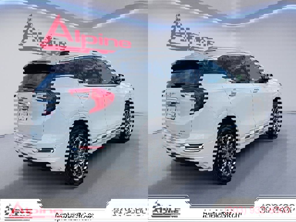 Used 2024 GMC Terrain Denali image 5