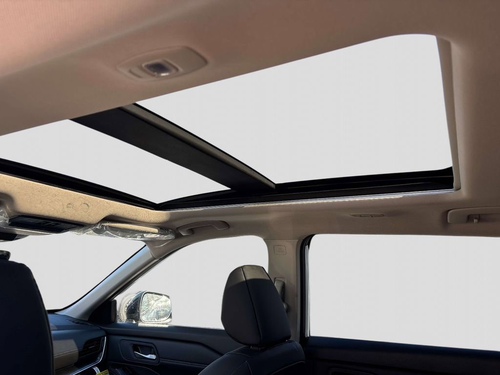 New 2026 Nissan Rogue SV image 7