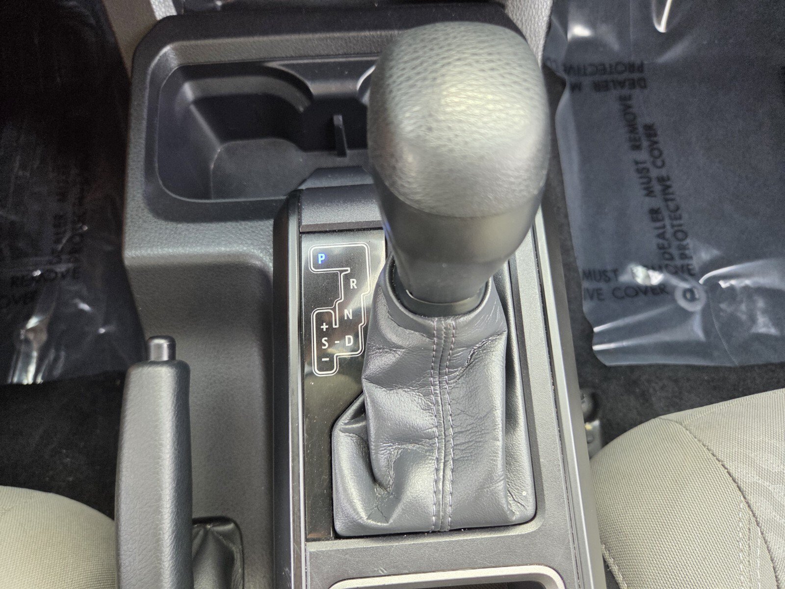 Used 2023 Toyota Tacoma SR AWD/4WD image 23