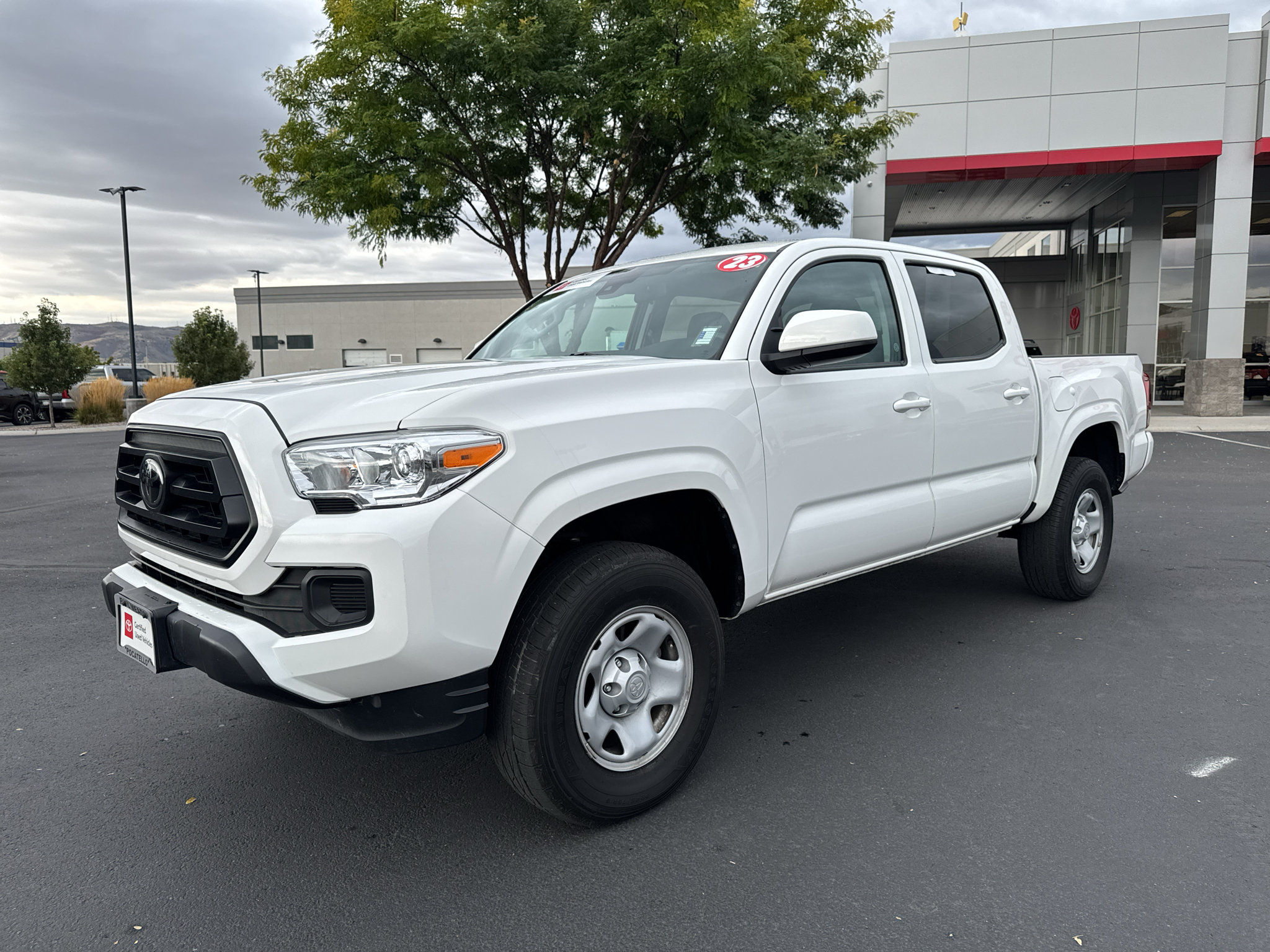 Certified 2023 Toyota Tacoma SR AWD/4WD image 5
