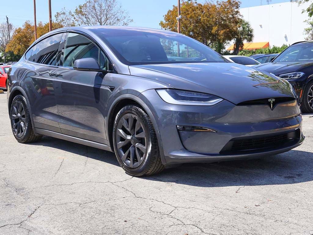 Used 2022 Tesla Model X Plaid image 57