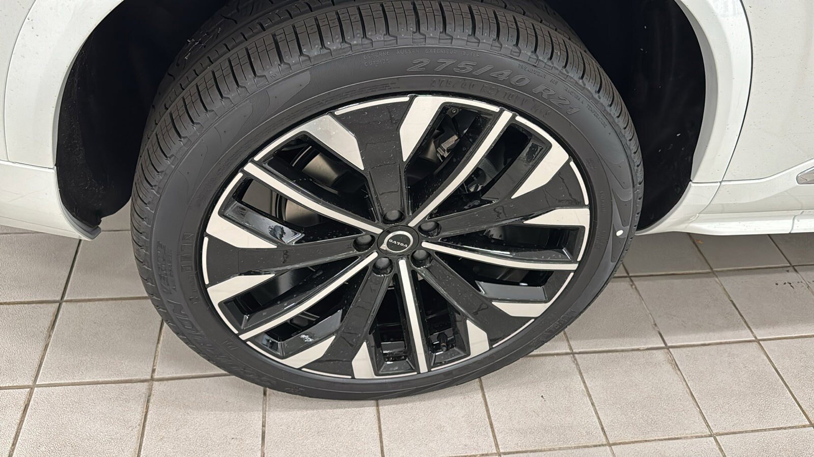 Used 2026 Volvo XC90 B6 Plus w/ Protection Package Premier image 32