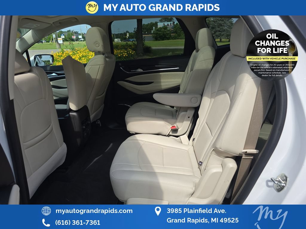 Used 2023 Buick Enclave Essence w/ Experience Buick Package AWD/4WD image 27