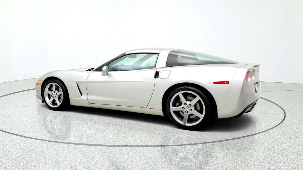 Used 2008 Chevrolet Corvette Coupe w/ Preferred Equipment Group RWD image 7