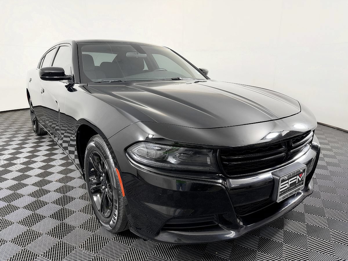 Used 2023 Dodge Charger SXT RWD image 5