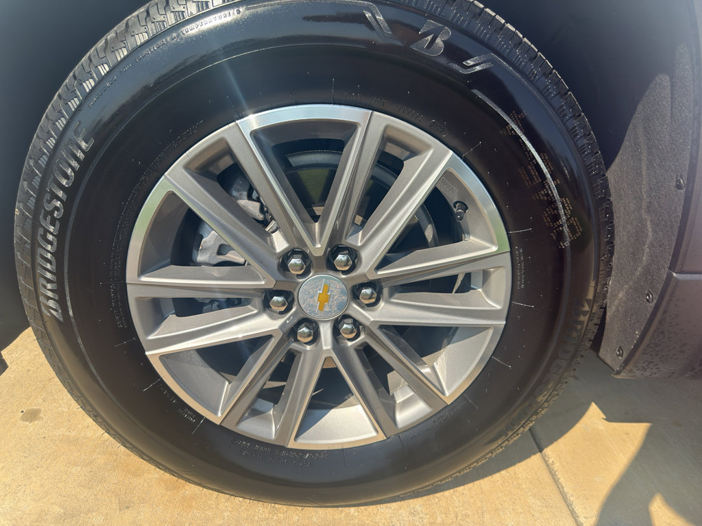 Used 2023 Chevrolet Traverse LT w/ LPO, 'HIT The Road' Package image 18