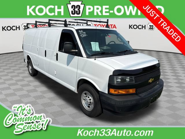 Used 2018 Chevrolet Express 3500 Extended w/ Driver Convenience Package RWD image 1