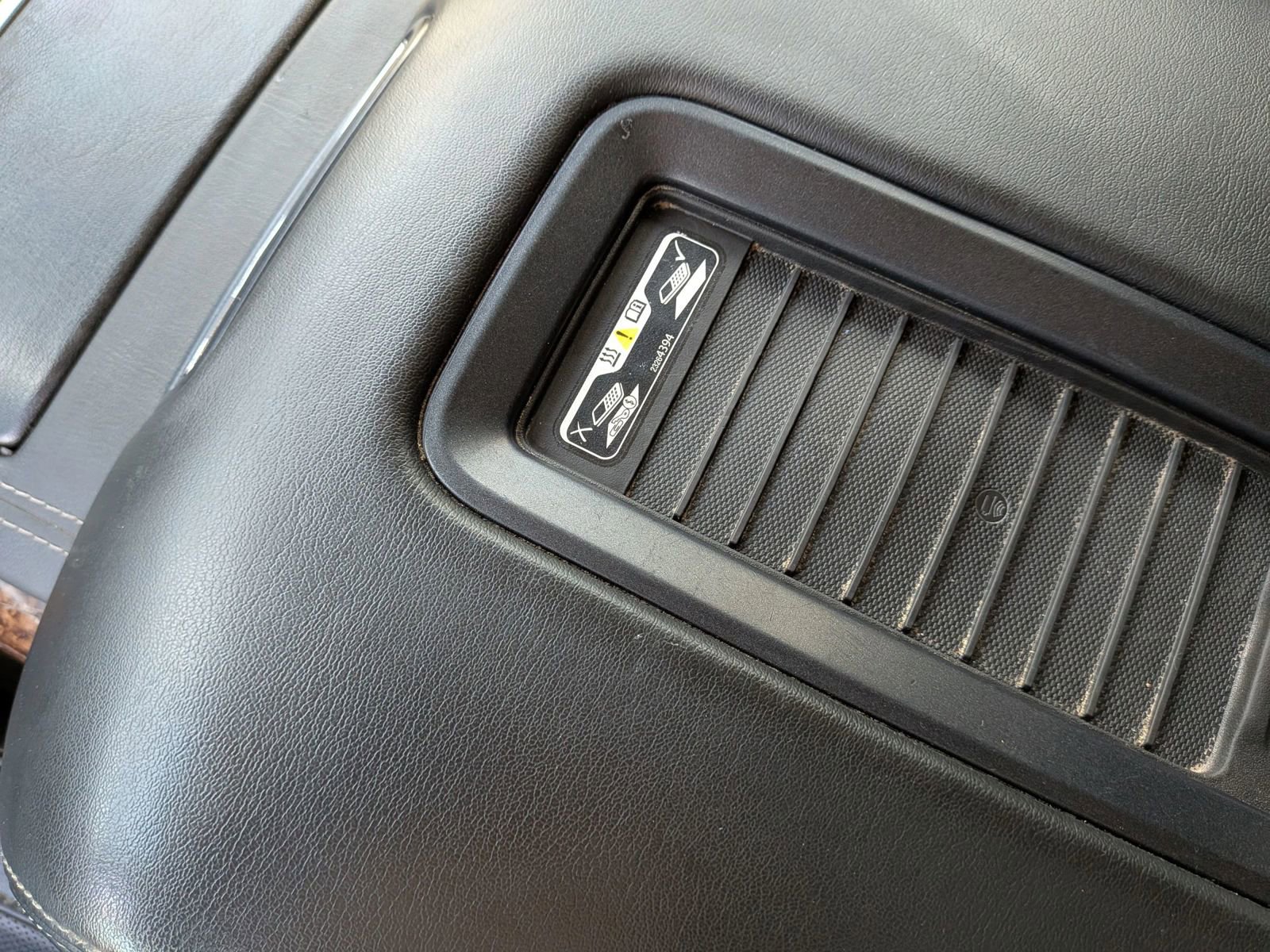 Used 2016 Chevrolet Suburban LTZ image 82
