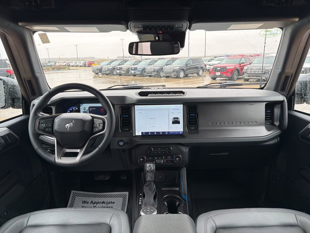 Used 2024 Ford Bronco Black Diamond image 17