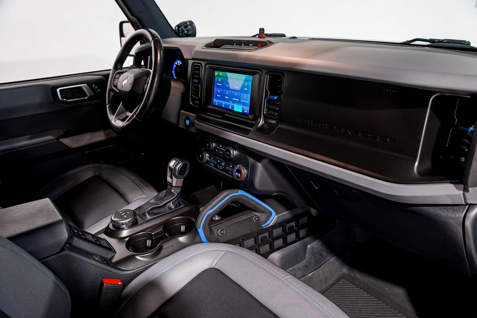 Used 2022 Ford Bronco Black Diamond image 30