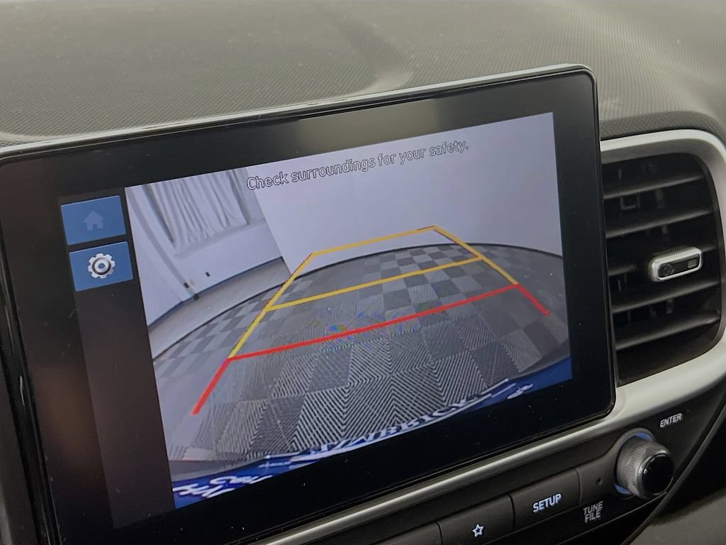 Certified 2025 Hyundai Venue SEL FWD image 12