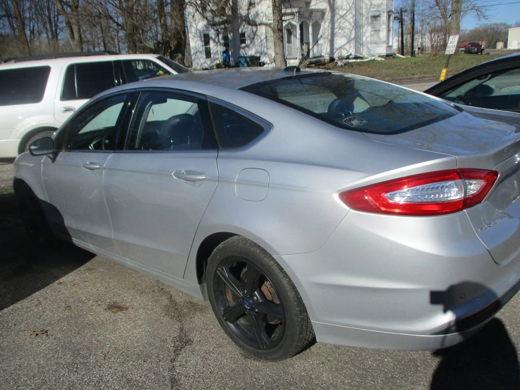 Used 2014 Ford Fusion SE w/ Equipment Group 202A image 7
