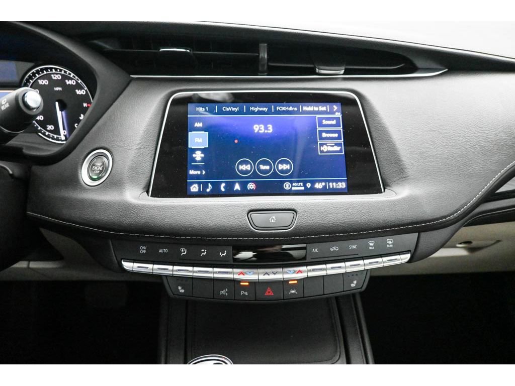 Certified 2022 Cadillac XT4 Premium Luxury w/ Enhanced Visibility Package AWD/4WD image 17