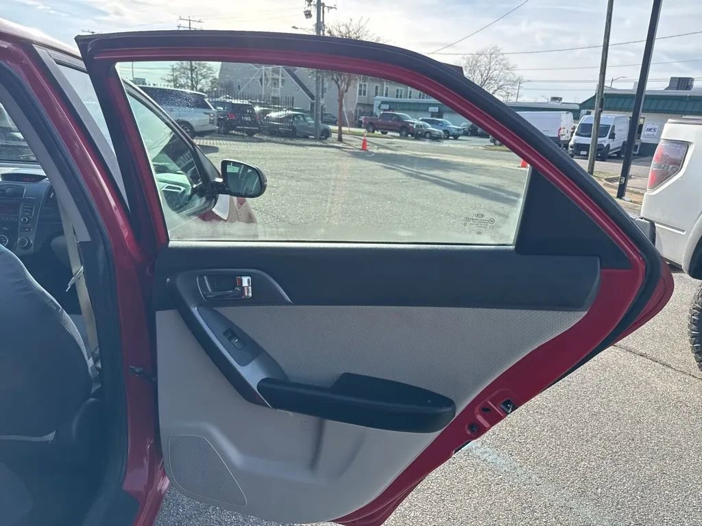 Used 2013 Kia Forte EX w/ Fuel Economy Pkg image 8