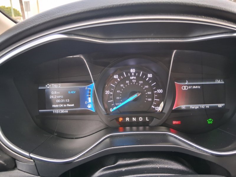 Used 2018 Ford Fusion SE w/ Equipment Group 602A FWD image 12