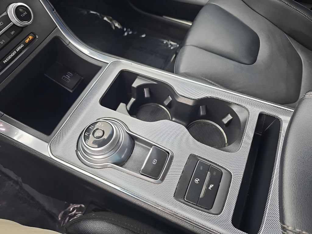 Used 2022 Ford Edge Titanium AWD/4WD image 19