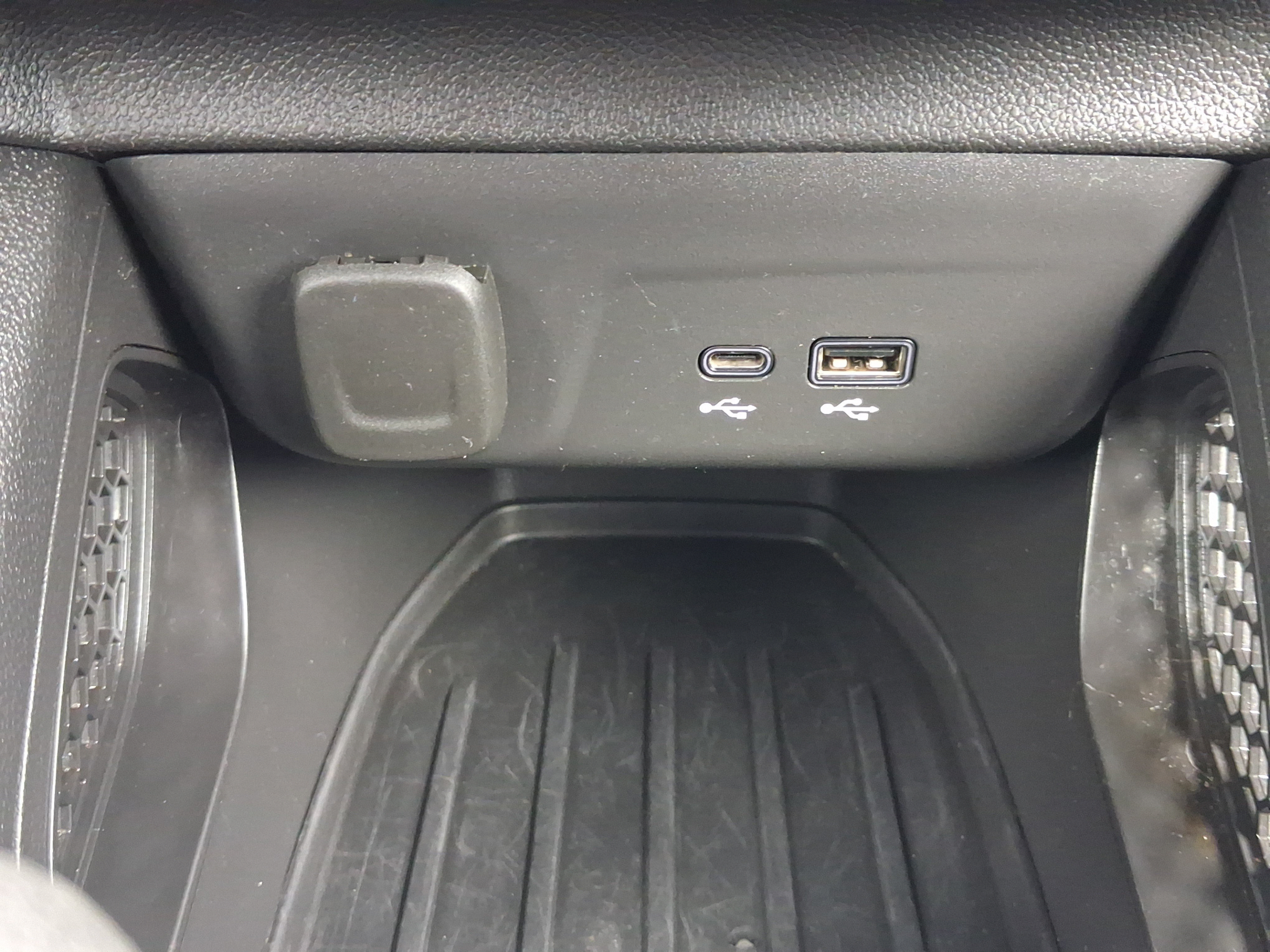 Used 2025 Chevrolet TrailBlazer LT FWD image 17