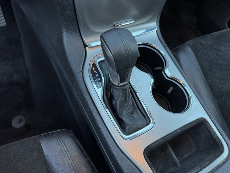 Used 2017 Jeep Grand Cherokee Altitude AWD/4WD image 23