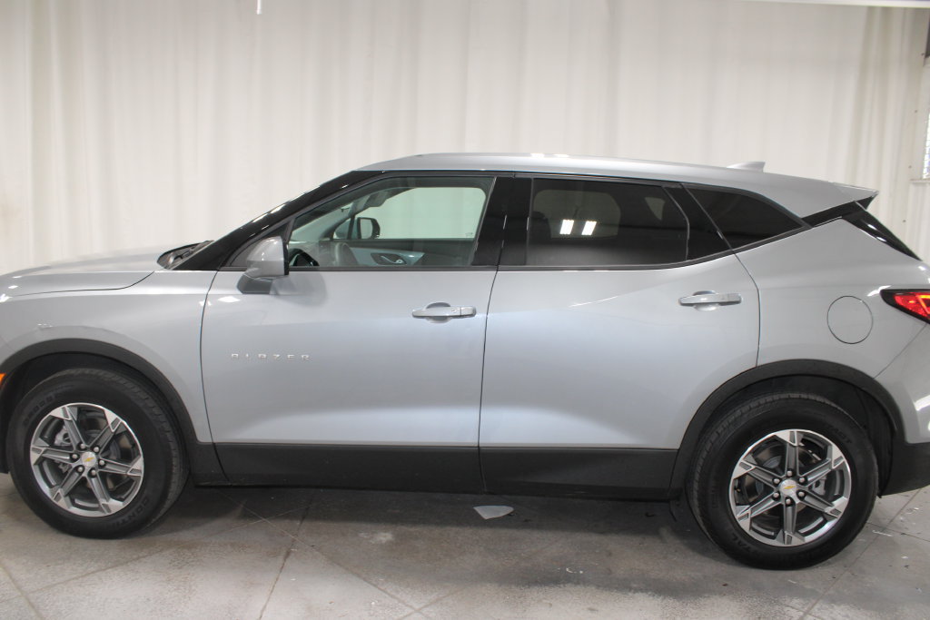 Used 2025 Chevrolet Blazer LT AWD/4WD image 6