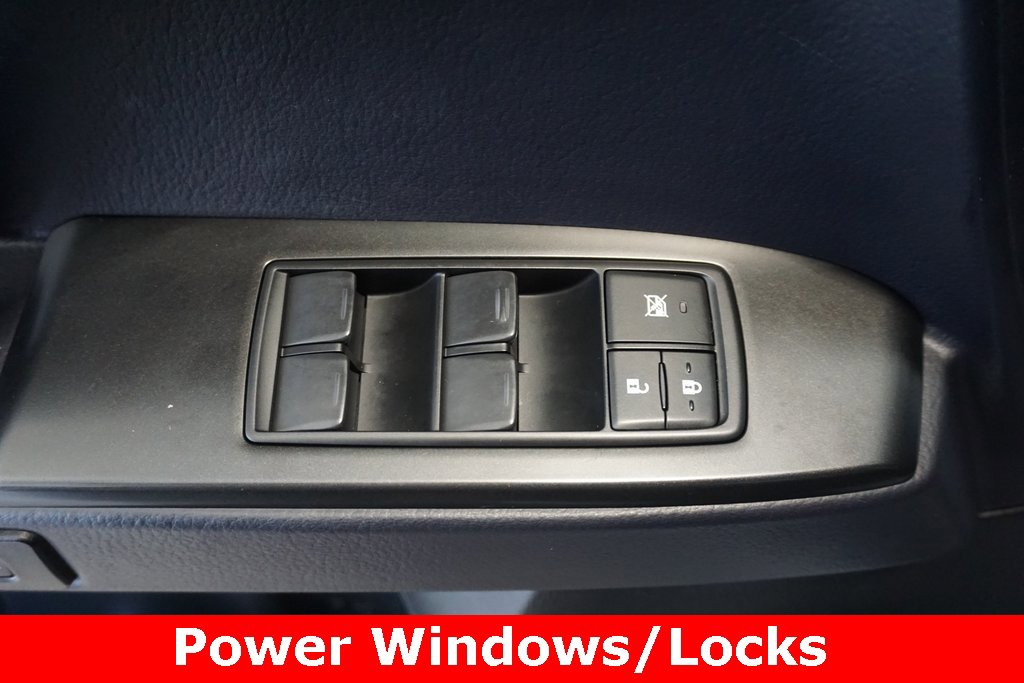 Used 2022 Lexus GX 460 w/ Black Line Special Edition image 6