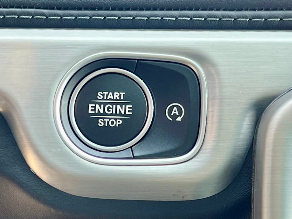 Certified 2025 Mercedes-Benz G 63 AMG 4MATIC image 37