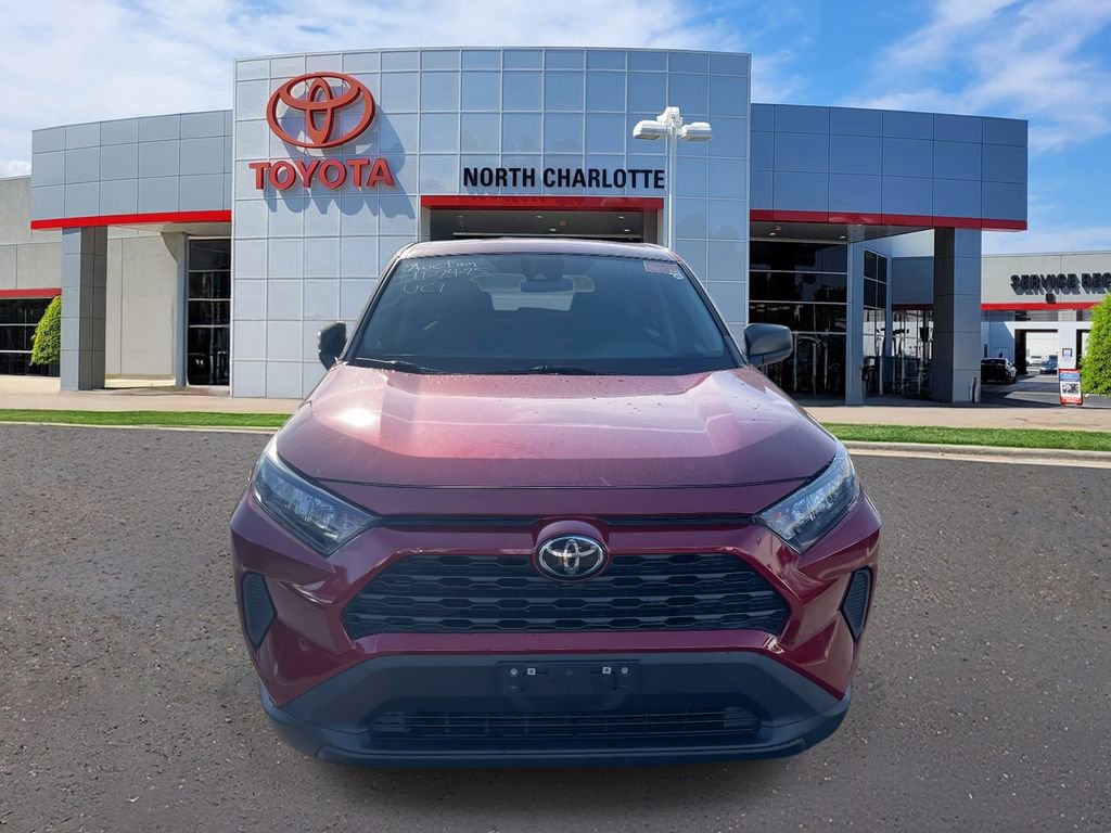 Used 2022 Toyota RAV4 LE image 4
