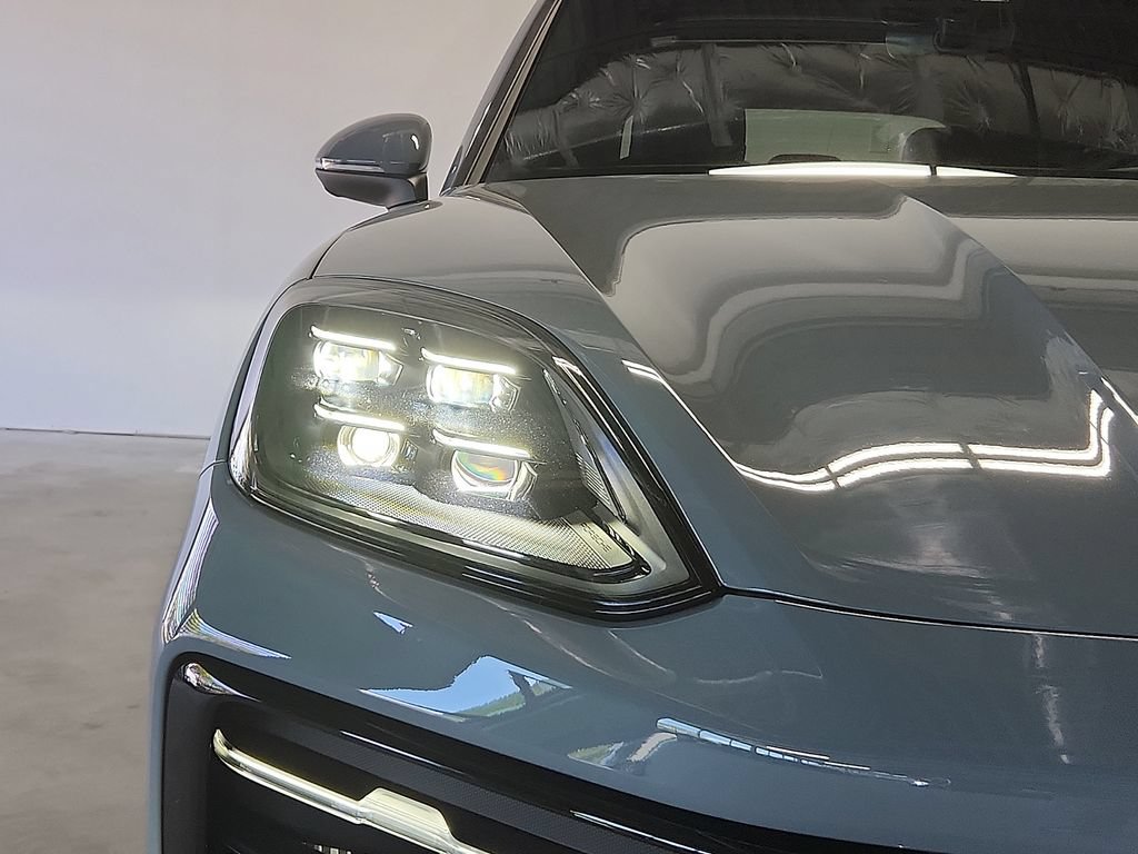 New 2026 Porsche Cayenne AWD/4WD image 9