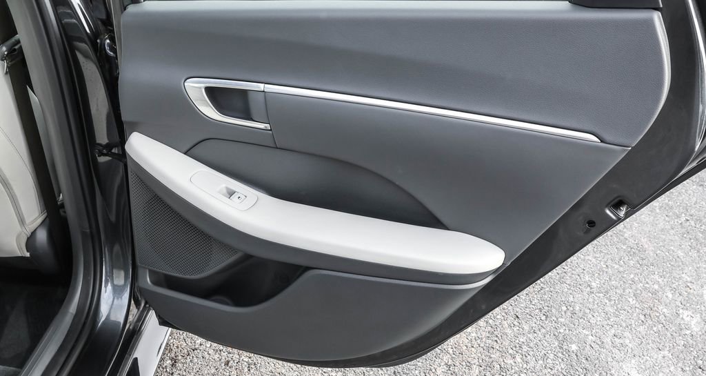 Used 2023 Hyundai Sonata SEL w/ Preferred Accessory Package image 31