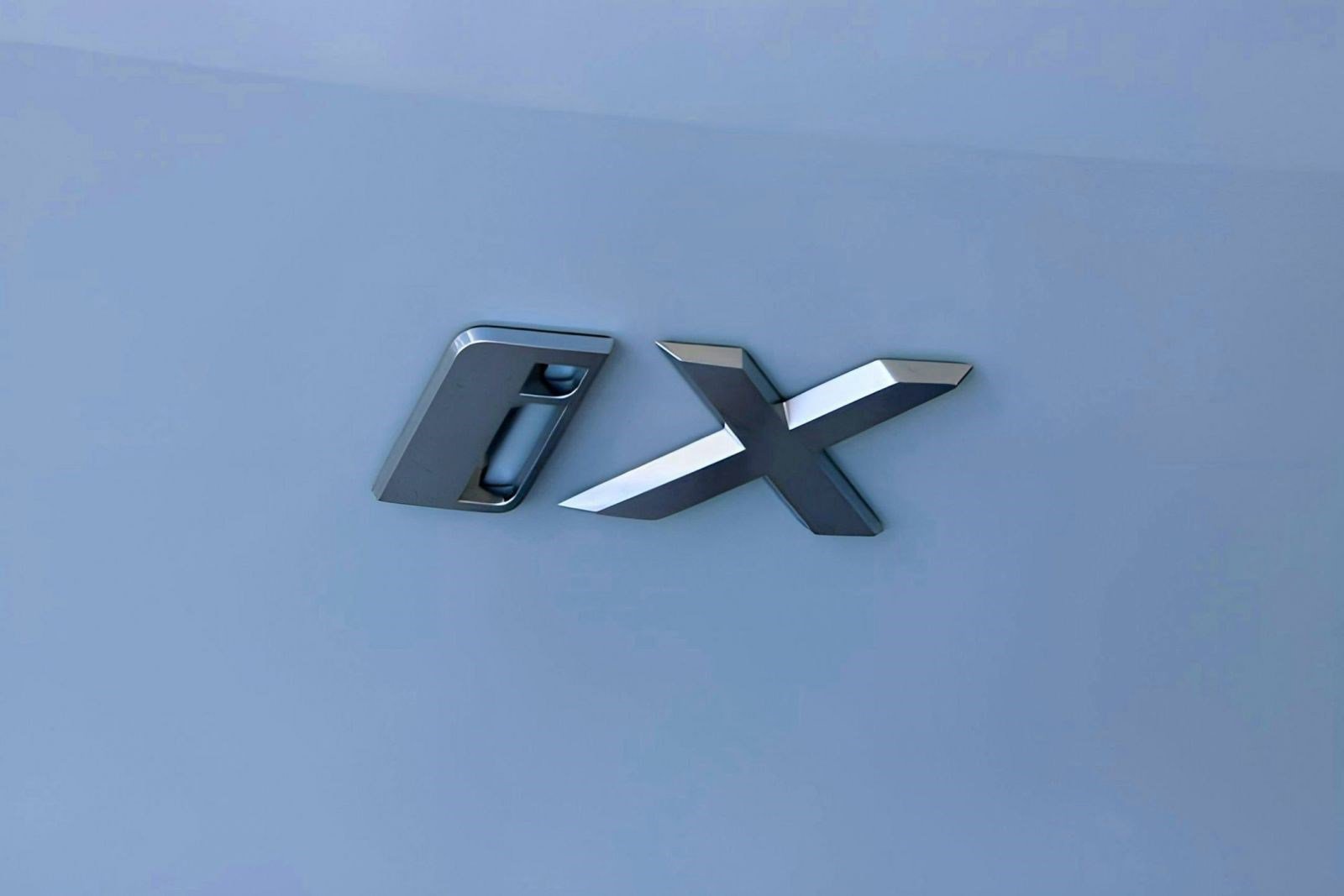 New 2026 BMW iX xDrive60 w/ Premium Package image 21