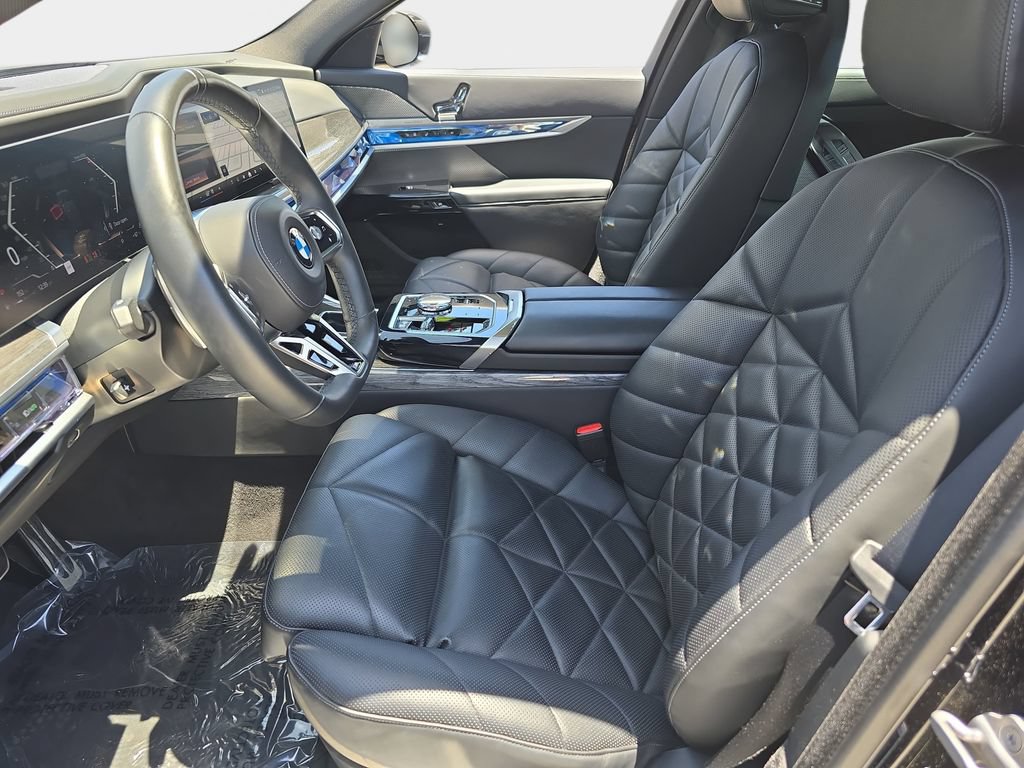 Used 2023 BMW 740i RWD image 19
